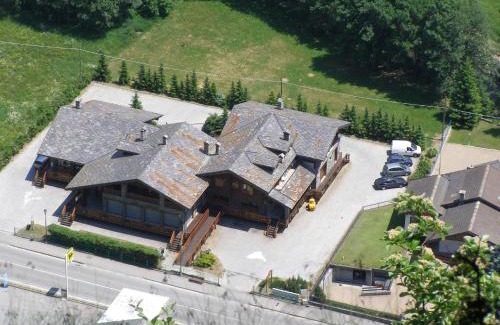 Antey-Saint-Andre Apartment | Apartment in Antey-Saint-André near Ski Lift