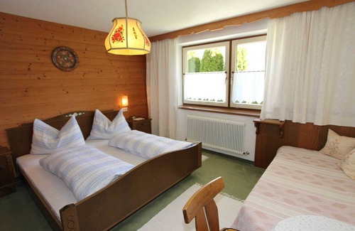 Ried im Zillertal Apartment | Apartment in Ried im Zillertal with terrace