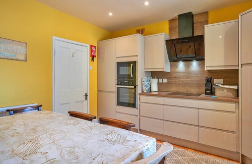 Beaumaris Apartment | Apartment in Beaumaris with Snowdonia Views