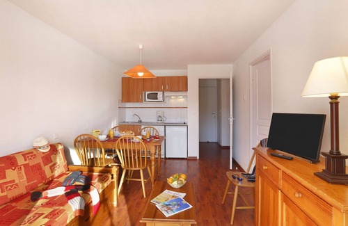 Ax-les-Thermes Apartment | Apartment in Bonascre with Mountain Views