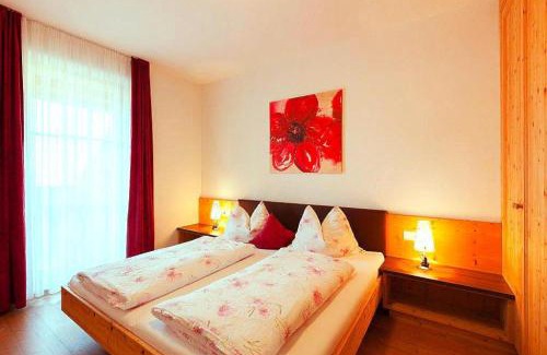 Sciaves Apartment | Apartment in Brixen with Pool & Dolomites Views