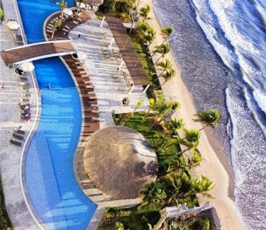Zona Dorada Apartment | Apartment In Camino Al Mar with Amazing View of the Ocean, Beach and Swimming Pool