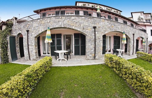 Casanova Lerrone Apartment | Apartment in Castellaro with garden