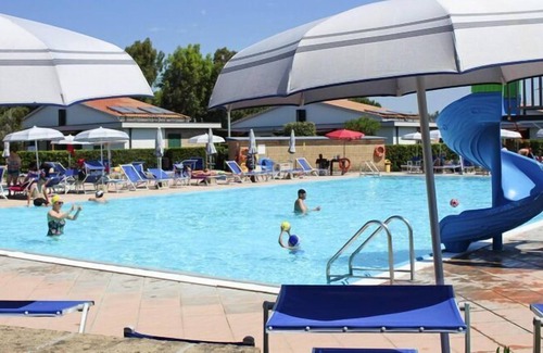 Marina di Cecina Apartment | Apartment in Cecina Mare with outdoor pool