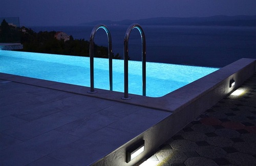 Celina Apartment | Apartment in Celina with Infinity Pool & Sea View