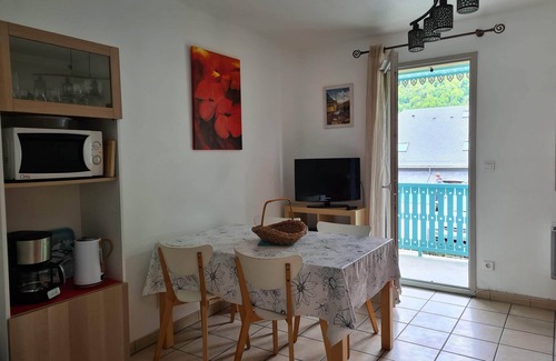Cauterets Ski Chalet | Apartment in chalet for 4 to 6 people 3 vacation keys