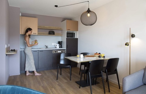 Chatel-Guyon Apartment | Apartment in Châtel-Guyon with Thermal Spa