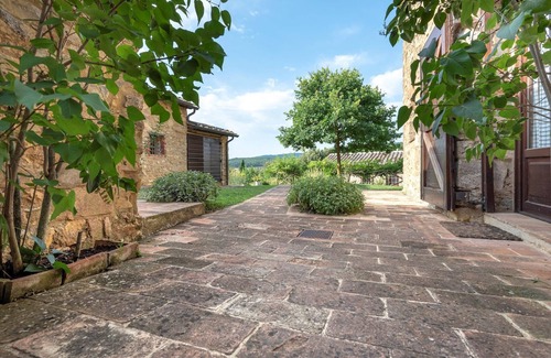Simignano Cottage | Apartment in Chianti with pool ID 457