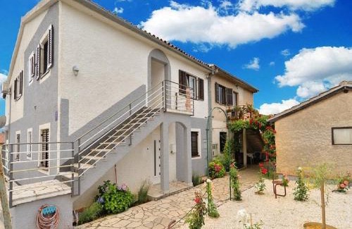 Fazana Apartment | Apartment in Fažana with terrace, air conditioning, WiFi, washing machine (4957-1)