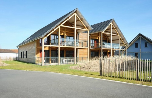Berck-sur-Mer Apartment | Apartment in France with Garden Terrace