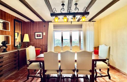 Galapagar House | Apartment in Galapagar with Pool and Garden