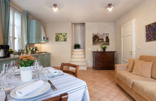 Siena Apartment | Apartment in historic Villa in Siena "IL CHIANTI"