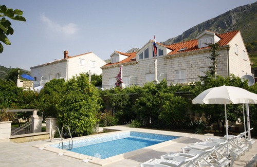 Mokosica Apartment | Apartment in Dubrovnik with swimming pool and sea view (A2)