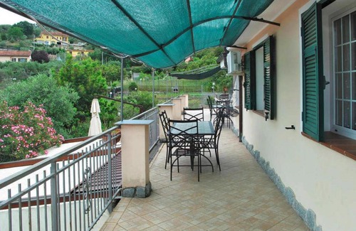 Torrazza Apartment | Apartment in Imperia with parking space