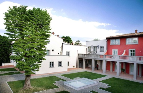 SantʼEllero House | Apartment in Tuscany with Pool near Florence