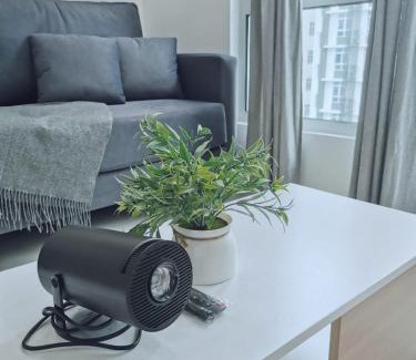 Kajang Apartment | Apartment in Kajang WIFI Smart TV