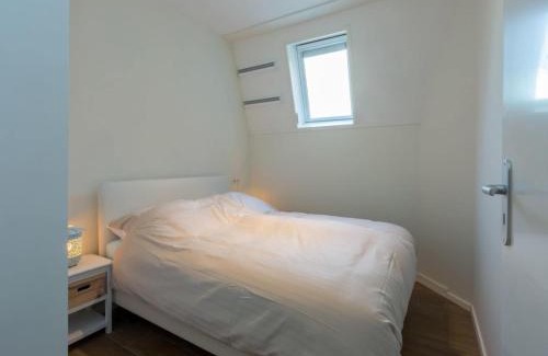 Dishoek Apartment | Apartment in Koudekerke near South Beach, cleaning included