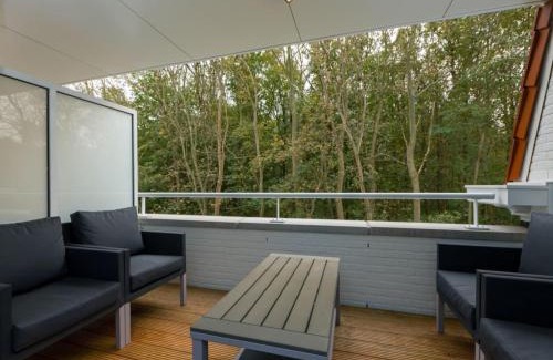 Dishoek Apartment | Apartment in Koudekerke near South Beach, cleaning included