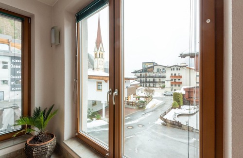 Unterlaengenfeld Apartment | Apartment in Längenfeld with recreation room