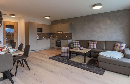 Paß Thurn Apartment | Apartment in Mittersill with a sauna