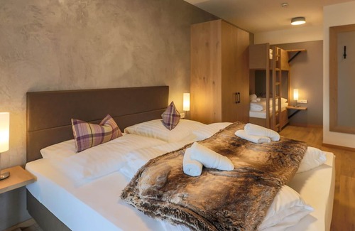 Paß Thurn Apartment | Apartment in Mittersill with a sauna