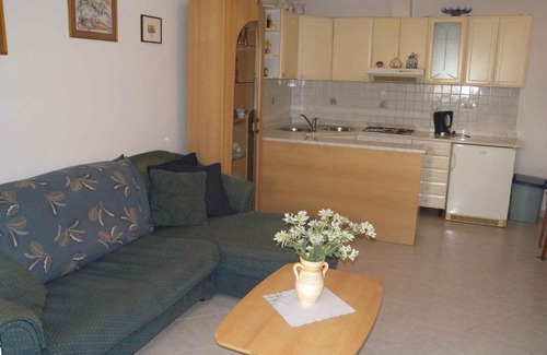 Mosenice Apartment | Apartment in Moscenice 15221