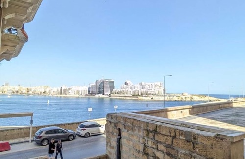 Madliena Apartment | Apartment in Valletta by Ruwts