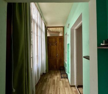 Avlabari Apartment | Apartment In Old Town