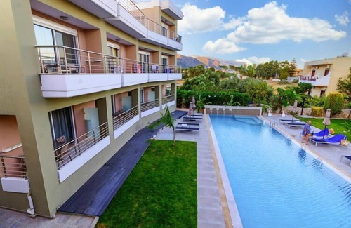 Palaiochora Apartment | Apartment in Paleochora near the sea route