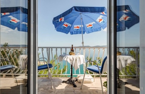 Pisak Apartment | Apartment in Pisak with Seaview, Terrace, Air condition, WIFI (196-2)