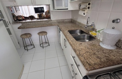 Pitangueiras Apartment | Apartment in Pitangueiras beach, Guaruja