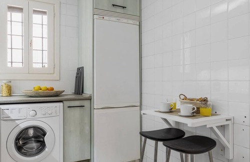 Puerto Banus Apartment | Apartment in Playas del Duque for 4 people | Casa Cadiz 208