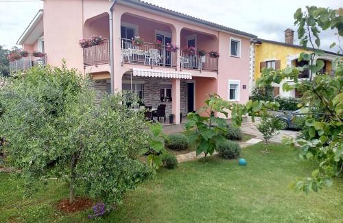 Buici Apartment | Apartment in Porec with balcony, air conditioning, W-LAN, washing machine 3362-2