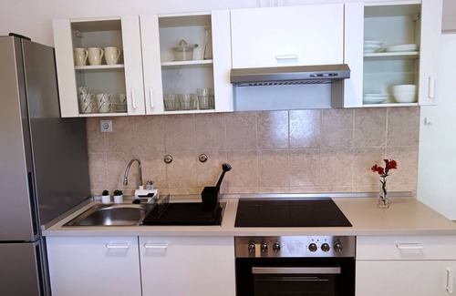 Povlja Apartment | Apartment in Povlja with Terrace, Air condition, WIFI (4991-1)