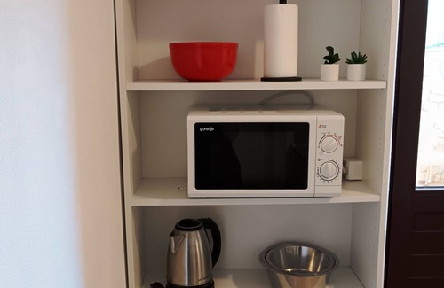 Povlja Apartment | Apartment in Povlja with Terrace, Air condition, WIFI (4991-1)