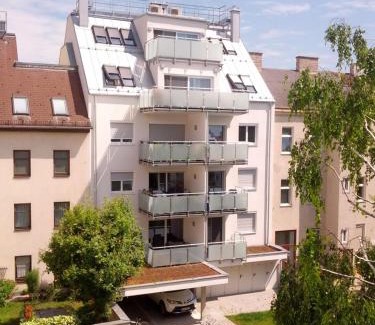 Donaustadt Apartment | Apartment in quiet Area with Balcony and Parking, Walking distance to U1 Metro