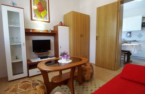 Rab Apartment | Apartment in Rab with Seaview, Balcony, WIFI, Washing machine (3728-1)