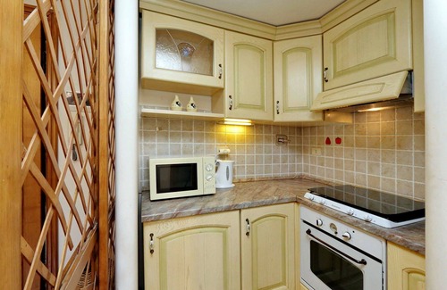Rione XIV Borgo Apartment | Apartment in Rome with 1 bedrooms sleeps 3