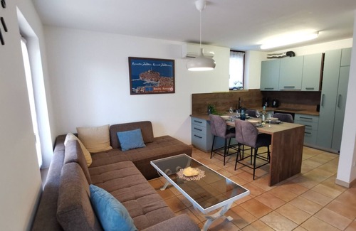 Borik Apartment | Apartment in Rovinj (Borik) quiet location - 150m from the beach - air conditioning - balcony