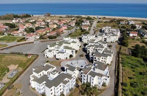 Isca Marina Apartment | Apartment in San Rocco II complex, 2 min from sea