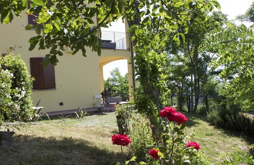 Casalfiumanese Apartment | Apartment in Sassoleone with Pool, Balcony & Garden
