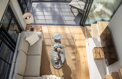 Sea Point Apartment | Apartment In Sea Point- With Inverter