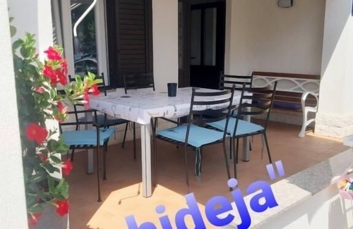 Slatine Apartment | Apartment in Slatine with Seaview, Terrace, Air condition, WIFI (5130-2)