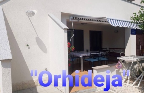 Slatine Apartment | Apartment in Slatine with Seaview, Terrace, Air condition, WIFI (5130-2)