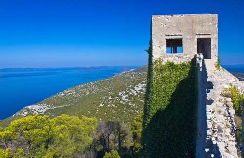 Sutomiscica Apartment | Apartment in Sutomišćica with air conditioning, WiFi (3573-3)