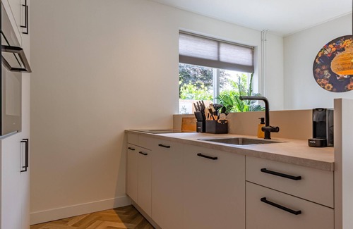 Warmenhuizen House | Apartment in the city centre close to the sea