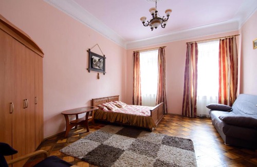Halyts'kyi district Apartment | Apartment in the center near the Citadel