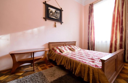 Halyts'kyi district Apartment | Apartment in the center near the Citadel