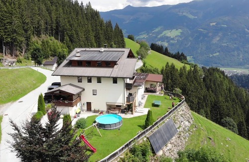 Pankrazberg Apartment | Apartment in the middle of the Alps with general wellness area