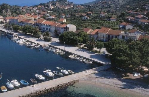 Trpanj Apartment | Apartment in Trpanj with Seaview, Terrace, Air condition, WIFI (4199-1)